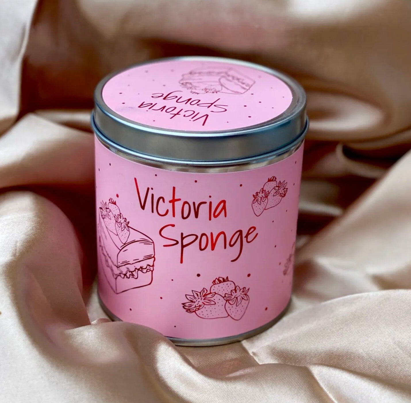 VICTORIA SPONGE BAKERY CANDLE COLLECTION (LIMITED EDITION)